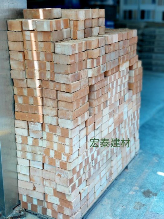 【台北市宏泰建材】紅磚~約19.3x8.5x4.2公分｜台北市最齊全且便宜的建材行