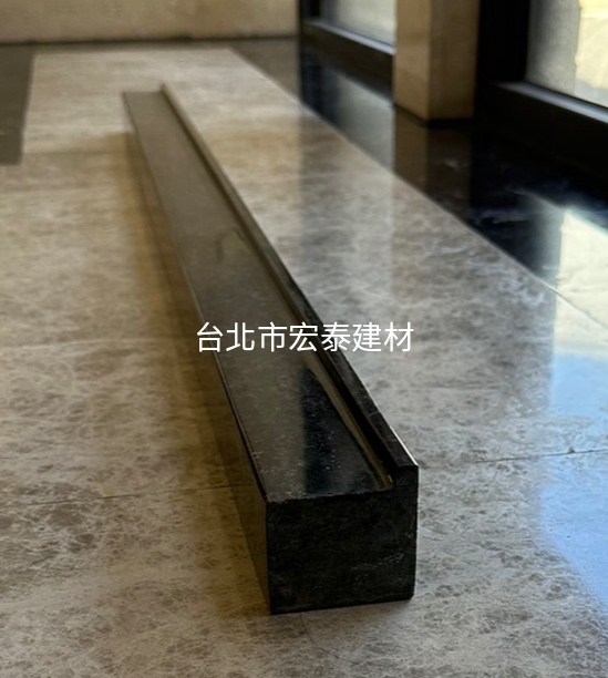 �i�x�_�������ا��j�M�~���e�q�s�U�x�_���̻����B�K�y���ا���